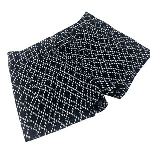 ANA A New Approach Womens Size 8 Twill Shorts Black White Geometric Pattern Chic